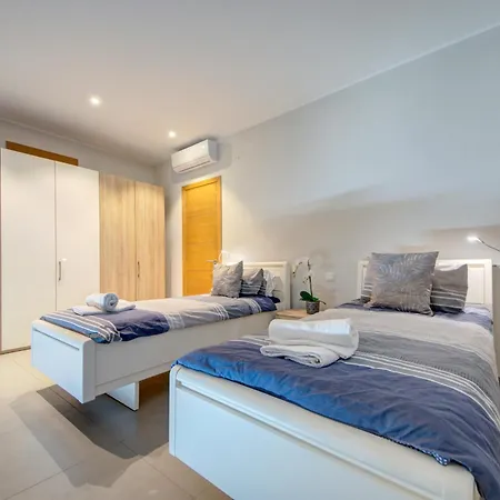 The Chic & Fabulous St Julians Apts With Terraces *