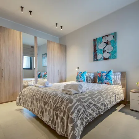 The Chic & Fabulous St Julians Apts With Terraces * Сент Джулианс