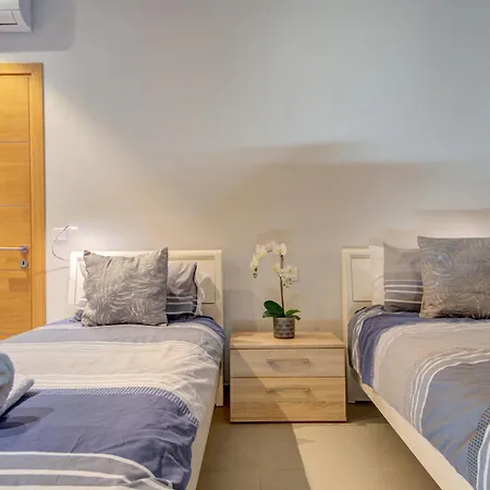 Апартаменты The Chic & Fabulous St Julians Apts With Terraces Сент Джулианс