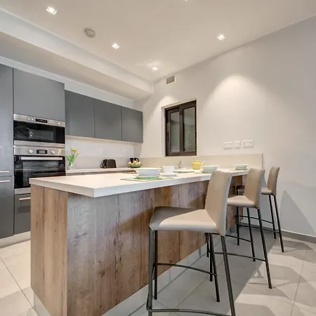 The Chic & Fabulous St Julians Apts With Terraces * Saint Julian's